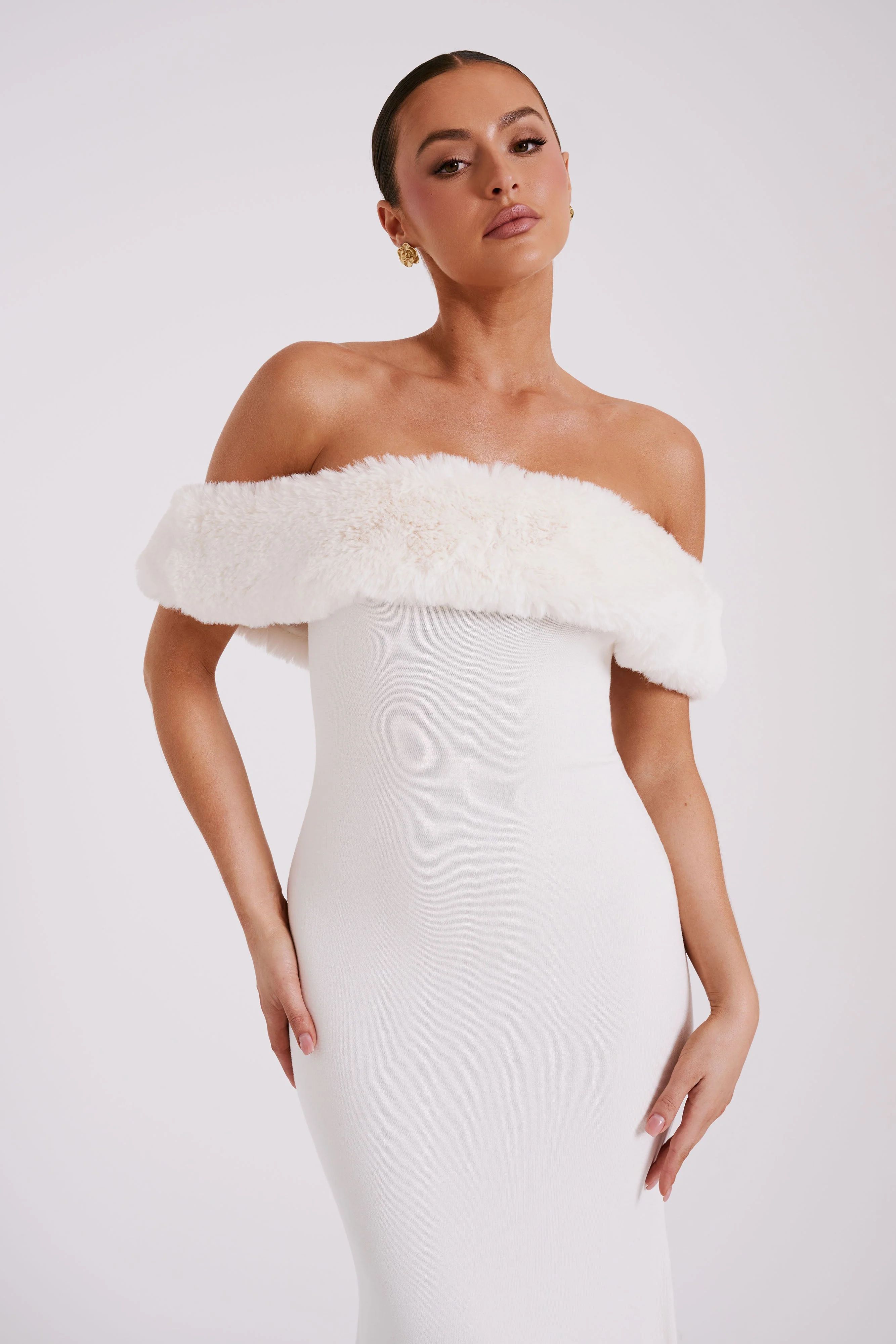 Angelica Off Shoulder Knit Midi Dress With Faux Fur - Ivory | MESHKI US