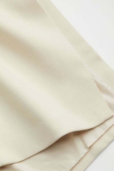 Gerader Mantel mit Bindegürtel | H&M (DE, AT, CH, NL, FI)