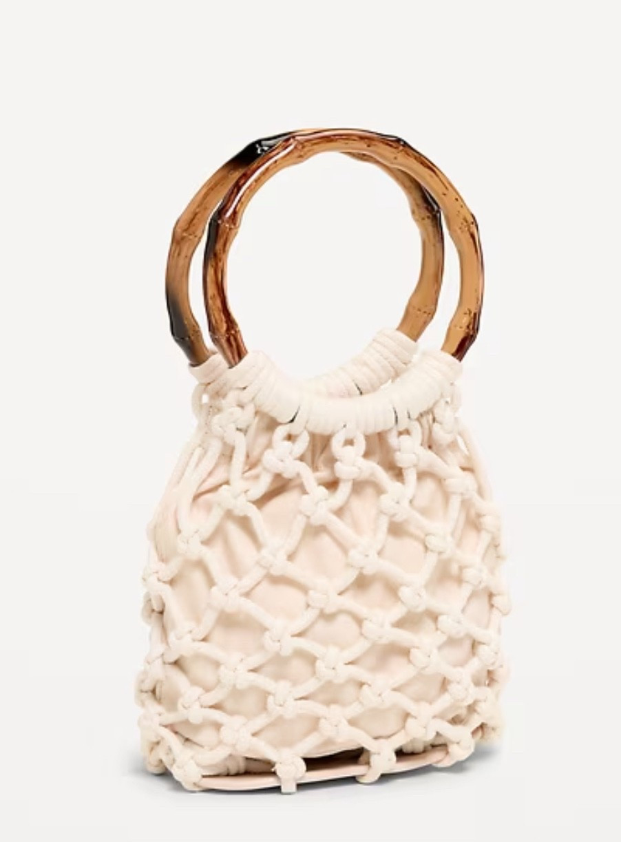 This little purse perfect for a beach vacation is on sale! I just bought it and now it’s 40% off!

#LTKTravel #LTKSaleAlert #LTKFindsUnder50