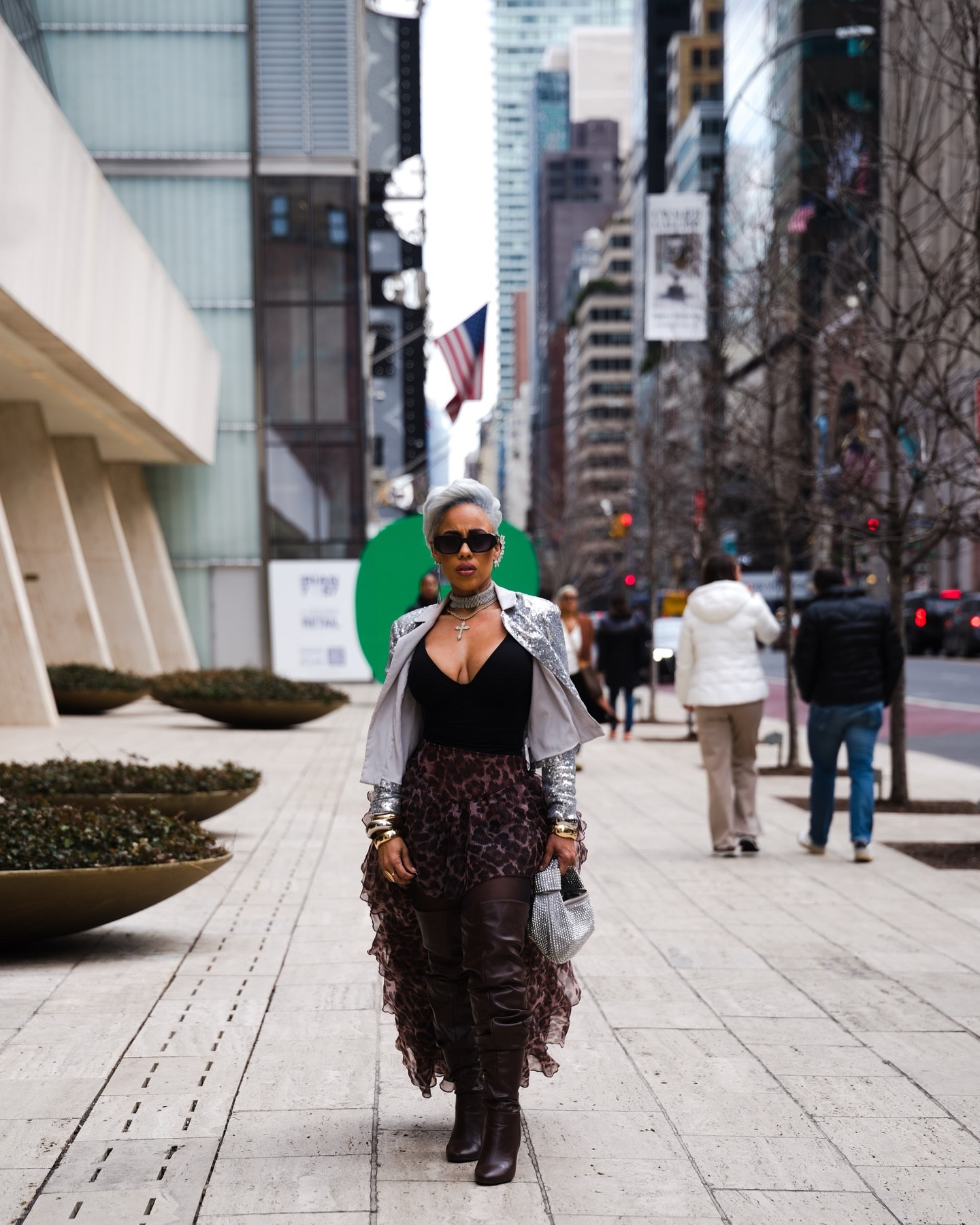 SPRING AURA // NYC EDITION
Metallics in motion. Layers with attitude.
Not your garden variety spring.
This is rebirth with edge.

#IGSpringAura #NYCFashion #SpringVibes #spring #katesessentials #newbeginings #metacreator