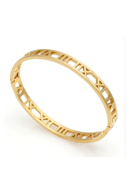 Roman Cuff | The Styled Collection