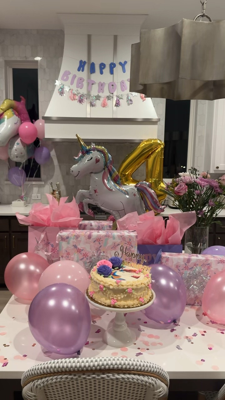 Tatum’s 4th Unicorn Birthday 🦄

#unicorn #birthday #birthdayparty #party #toddler #kid #girls #home #kitchen #family #kids

#LTKKids #LTKWatchNow #LTKParties