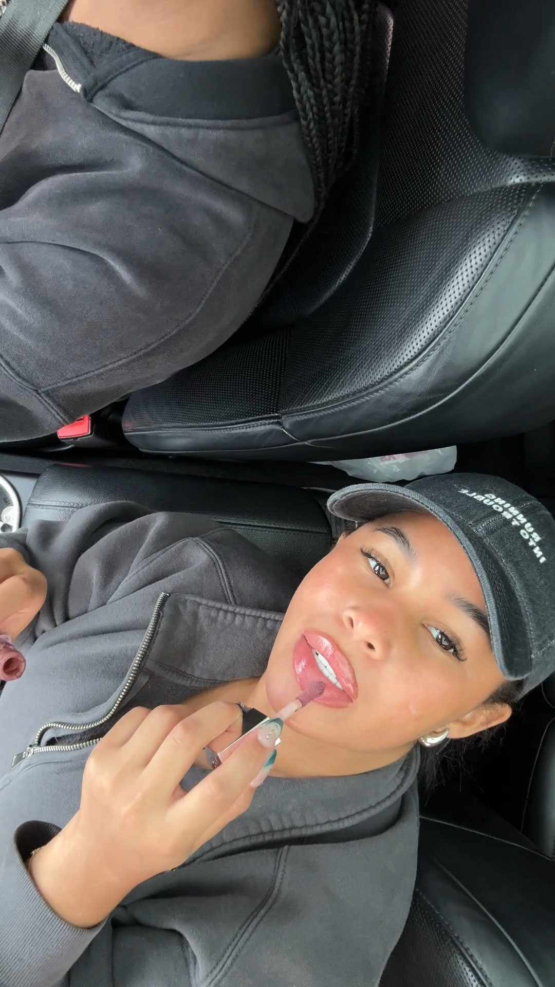 Forgot how much I love this lip gloss the color plus the plumping 🫱🏽‍🫲🏾🤍