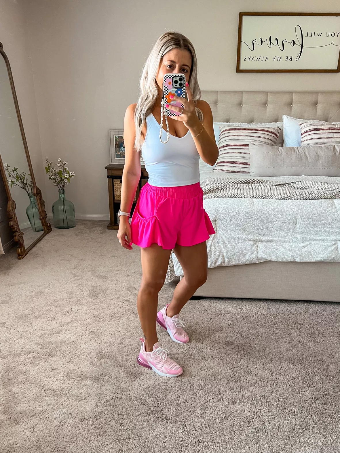 athletic skort outfit - woman skort outfit - how to wear a skort 7
