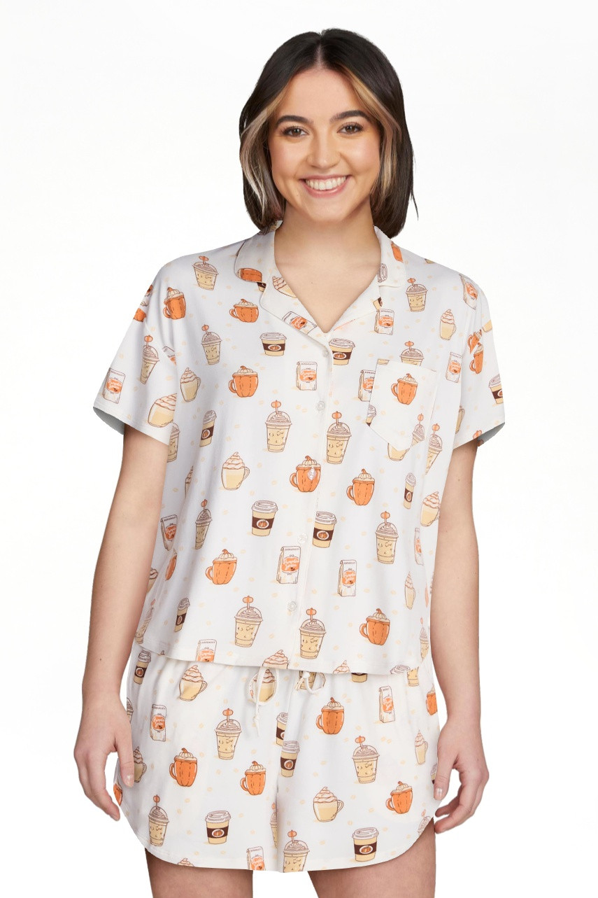Halloween Women's Notched Top and Shorts Pajama Set from Way to Celebrate, 2-Piece, Sizes XS-3X | Walmart (US)