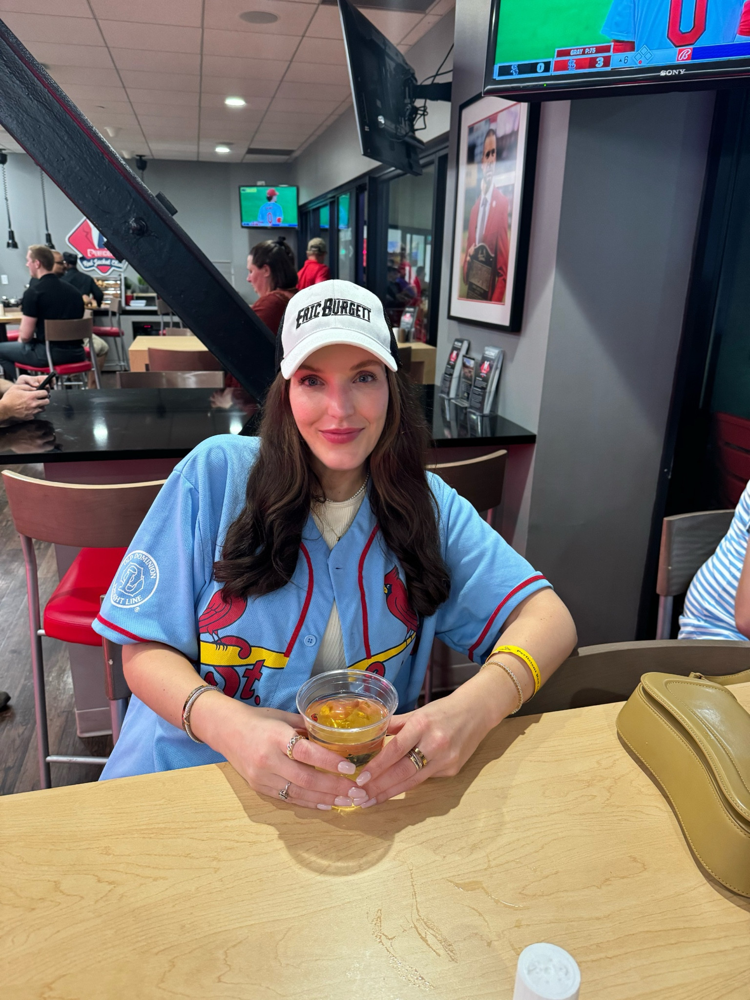 what to wear to a baseball game!! 