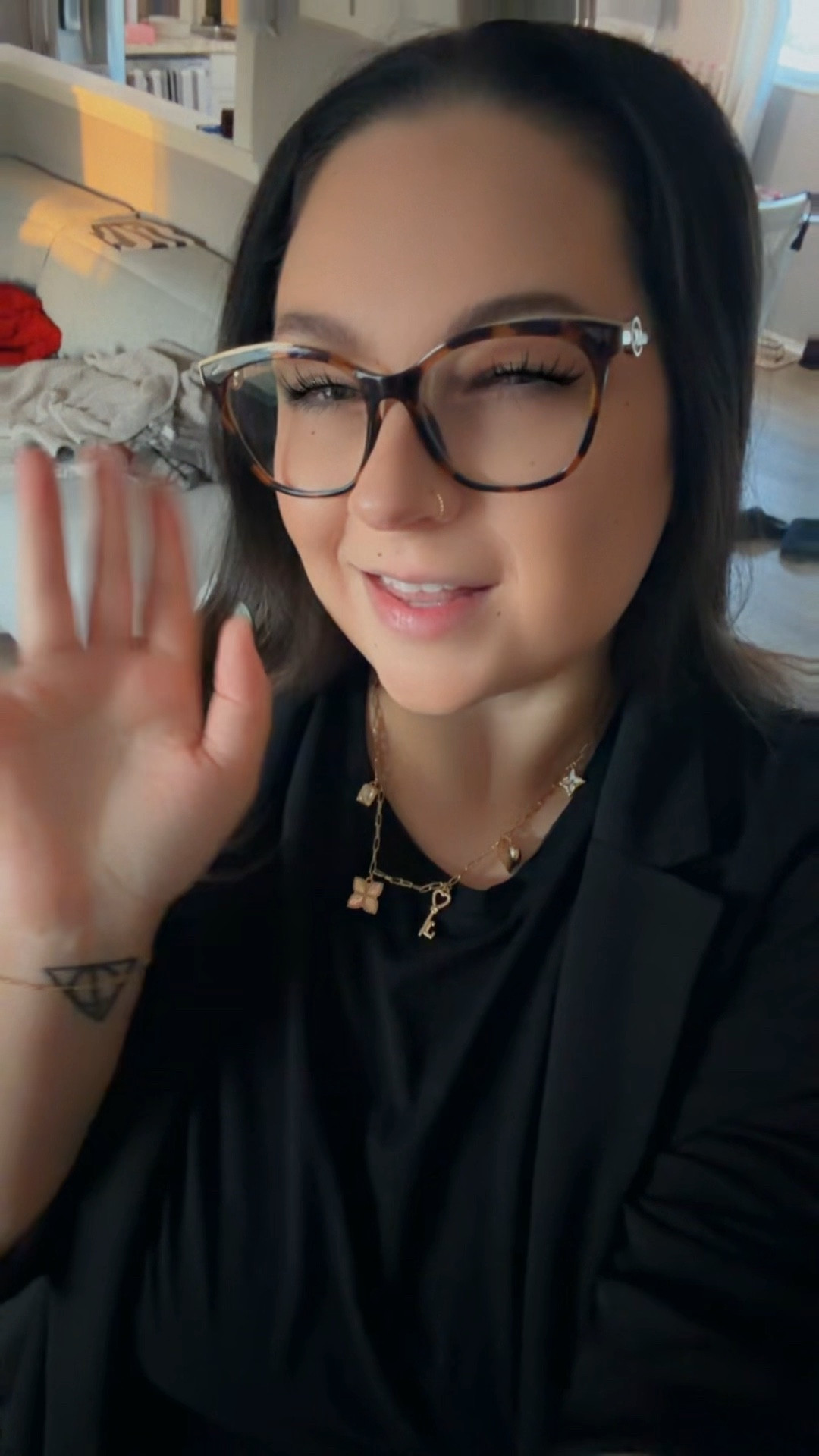 Another day, another slay✨ all in my white and black today! 🖤⚪️

#LTKWorkwear #LTKPlusSize #LTKootd