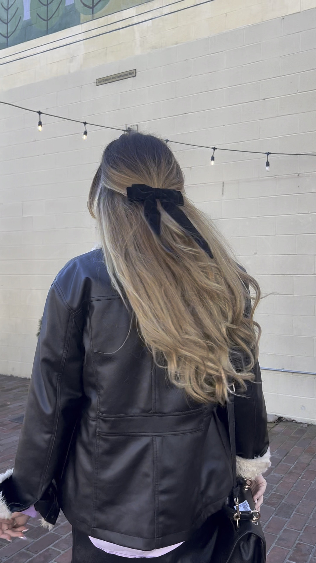 What’s trending right now? These cutie hair bows 😍🎀🖤 This clip stays in so well and goes great with any outfit!!!

#LTKparties #LTKVideo #LTKbeauty