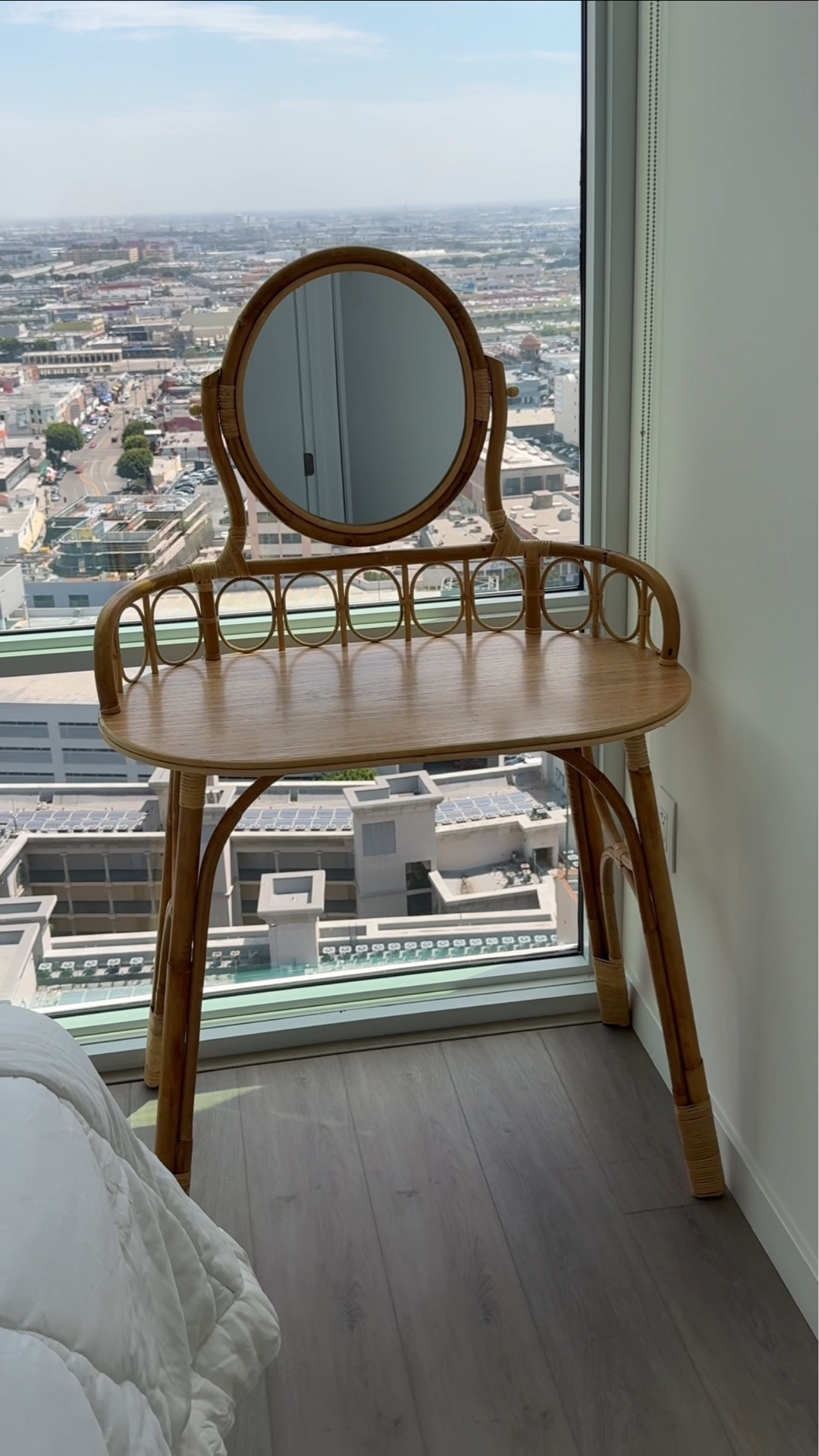 if your room is small, this vanity would be perfect! it’s compact & cute & it’s affordable! 

vanity, desk