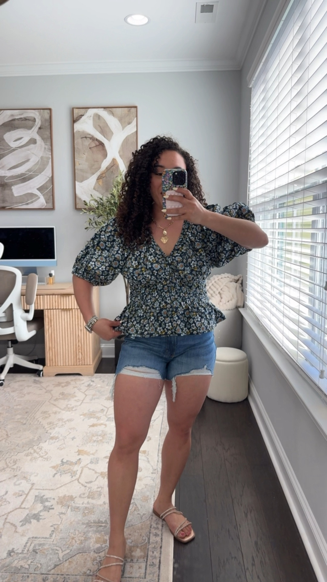 Wearing a large in the top lots of stretch and size 10 jeans they have a little stretch in the thighs 

#LTKMidsize #LTKSaleAlert #LTKFindsUnder50