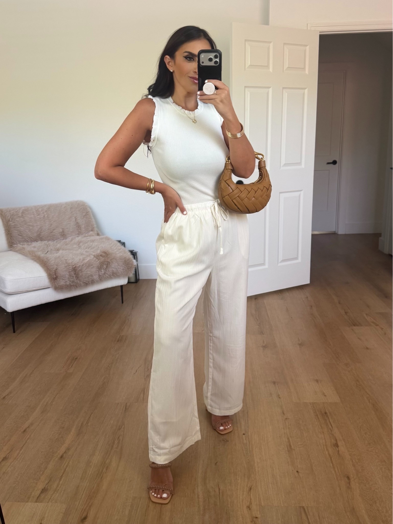 ANRABESS Ribbed Tank Top wearing size small. Women's Wide Leg Beach Pants wearing size small.