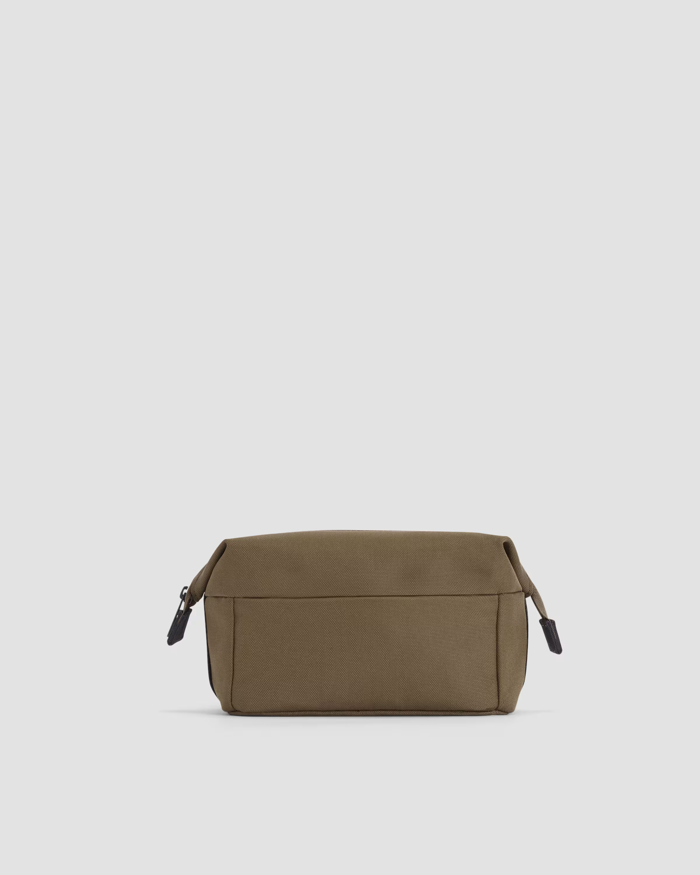 The Renew Transit Catch-All Case | Everlane
