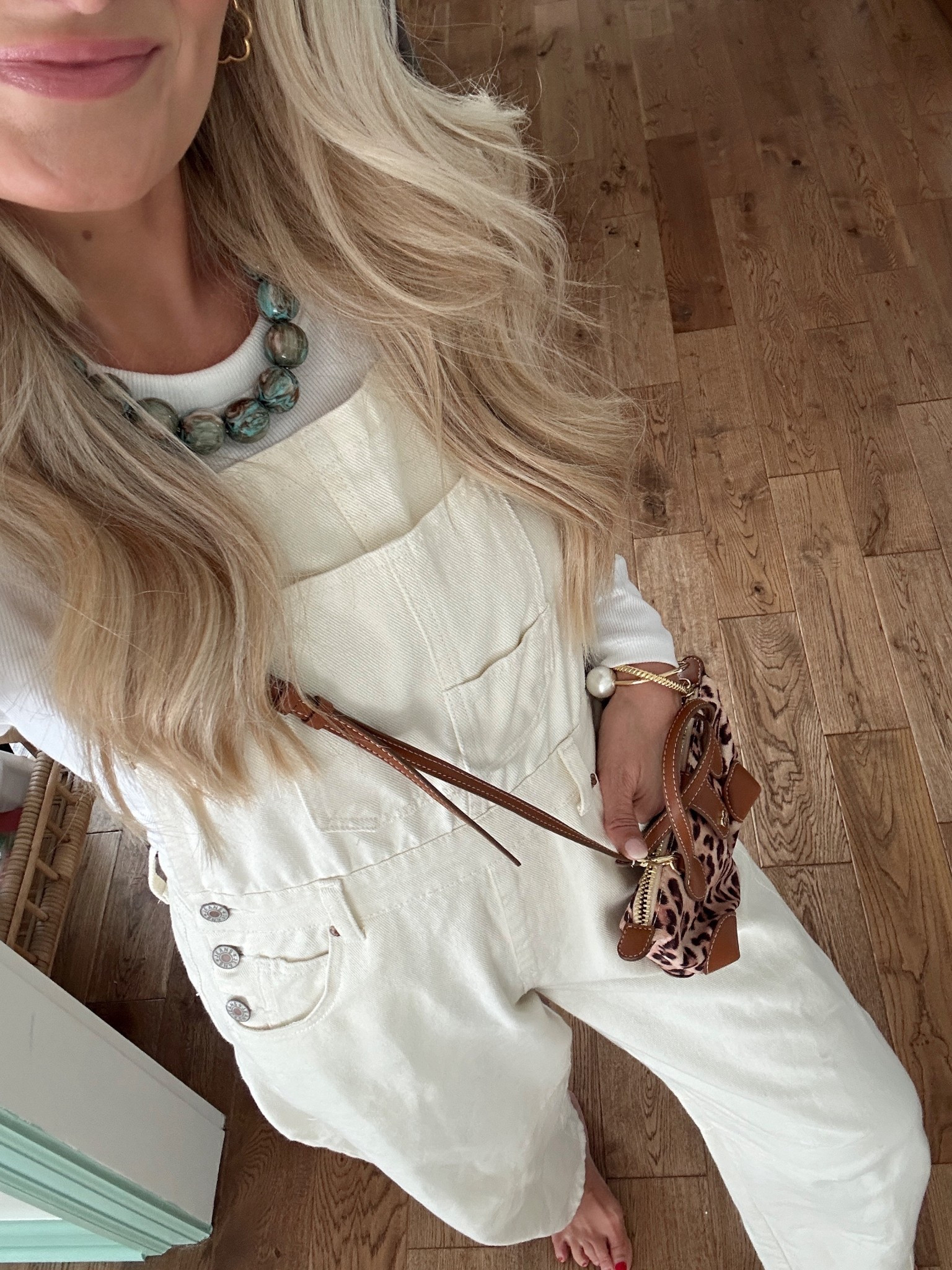 Amazon overalls! Comes in so many colors. Looks similar to FP but way cheaper. Wearing a xsmall 

#LTKFindsUnder50 #LTKOver40 #LTKStyleTip