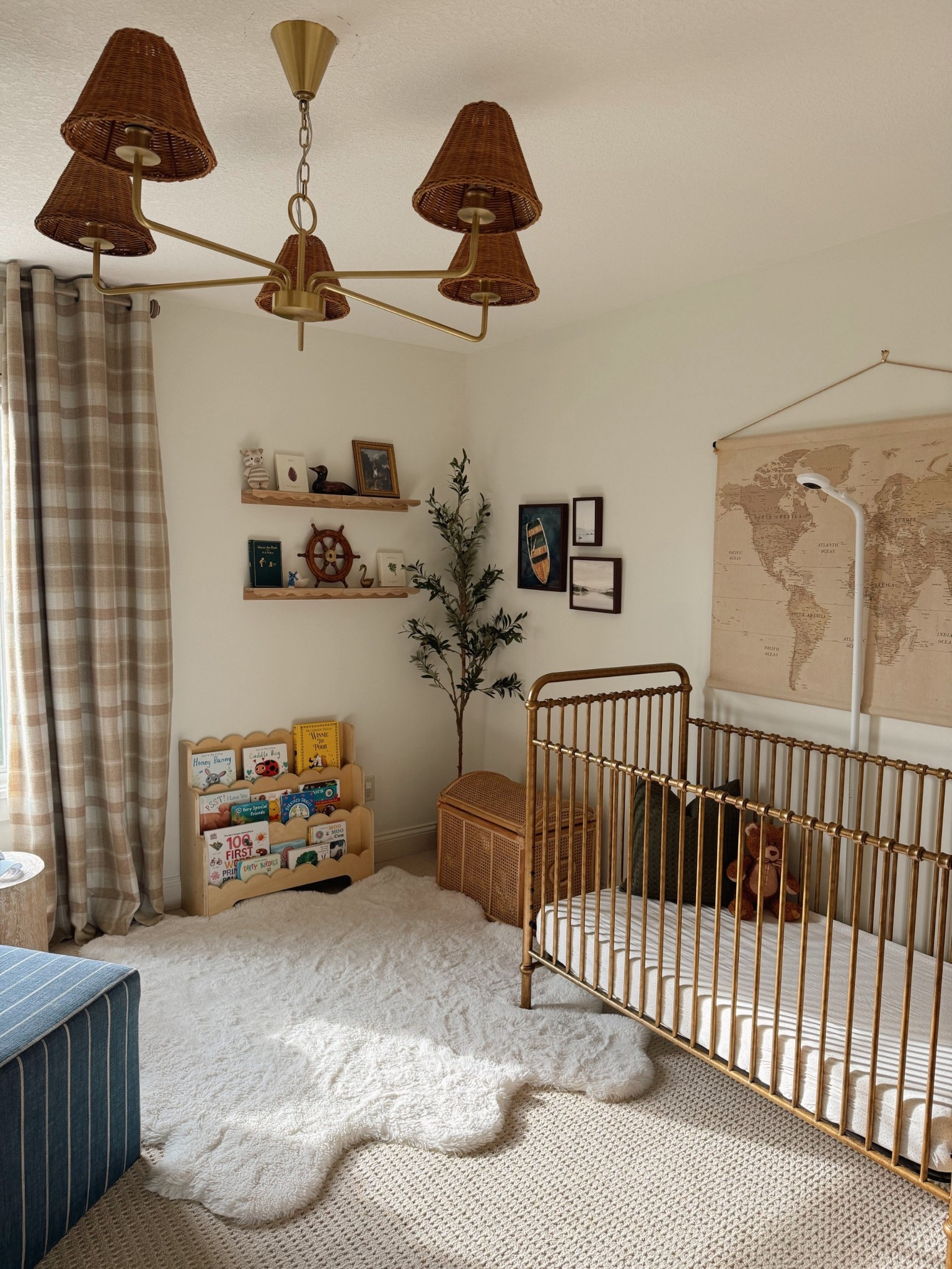 Nursery details!


#LTKKids #LTKBaby #LTKHome