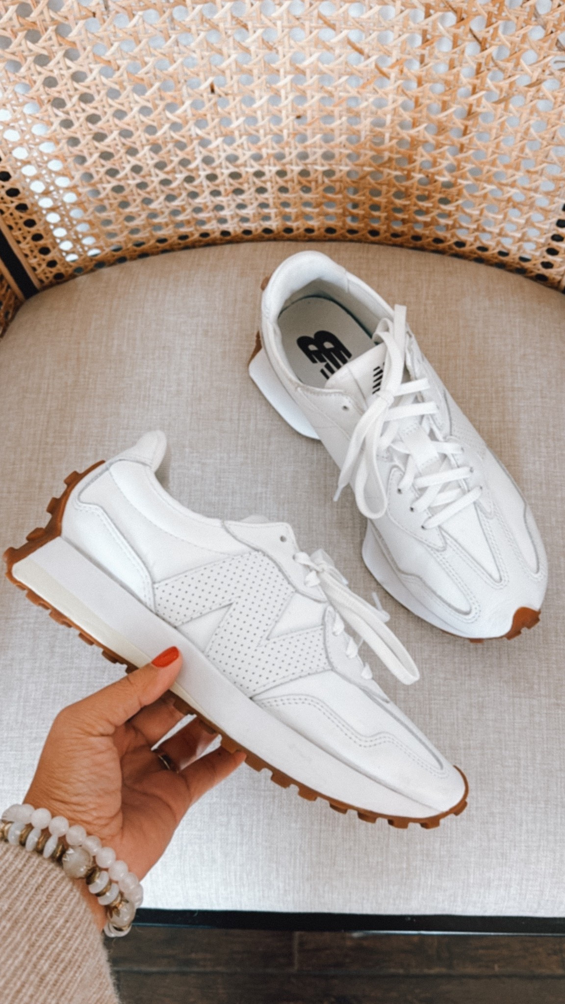 New Balance 327 part of the Nordstrom Sale! ⭐️

#LTKSaleAlert