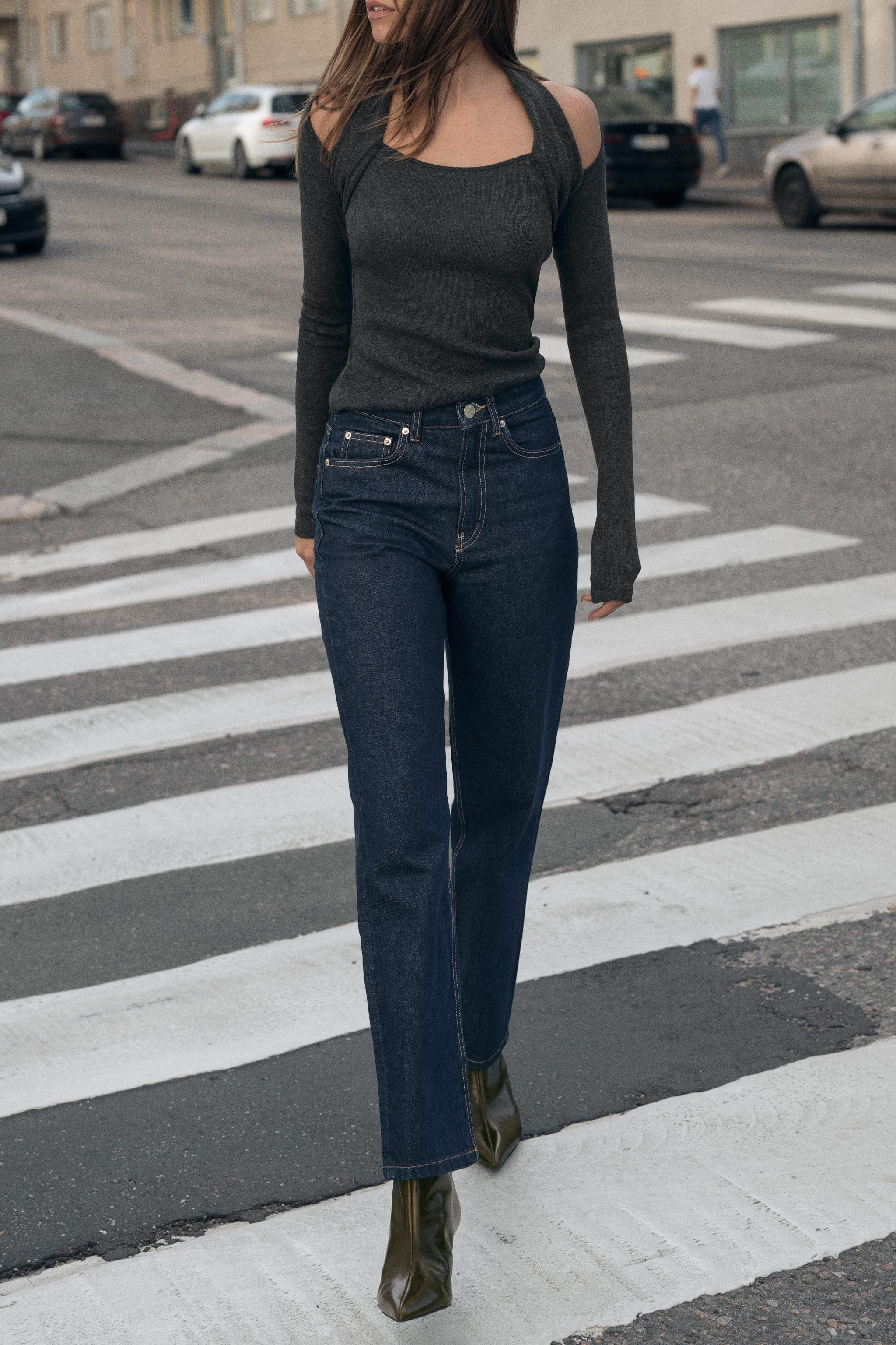TRF MOM FIT HIGH WAIST JEANS | Zara AU