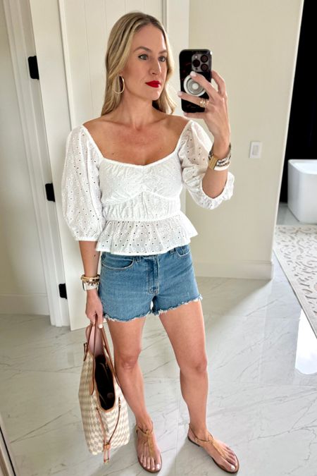 Summertime is approaching and there’s a lot of great denim shorts and sun dresses at Madewell. Shop through this site for an app exclusive 20% sale!

#everypiecefits

Jean shorts 
Denim shorts
Summer outfit 
Spring outfit
Summer style 

#LTKSaleAlert #LTKSeasonal #LTKxMadewell