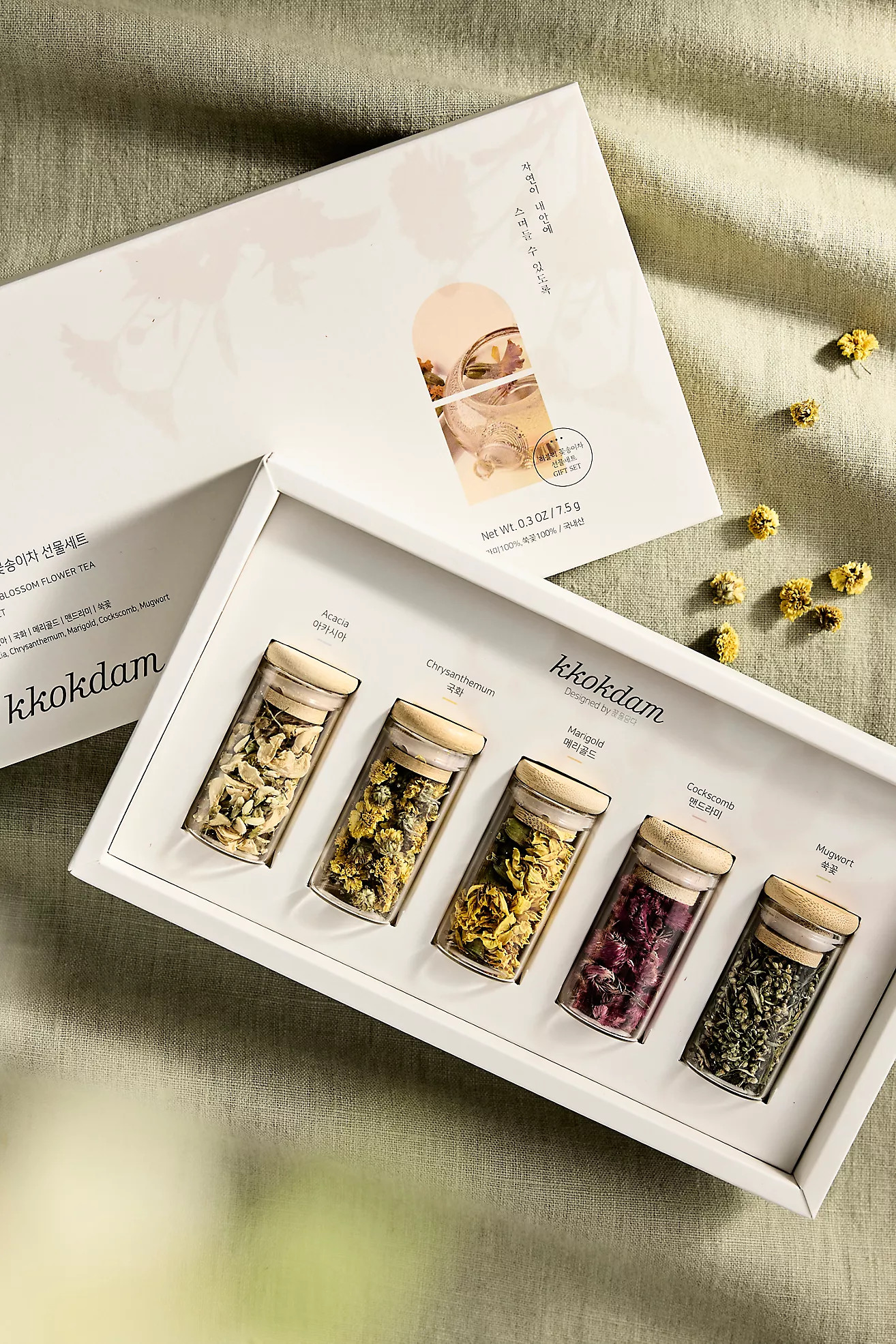 Kkokdam Lovely Blossom Flower Tea Gift Set | Anthropologie (US)