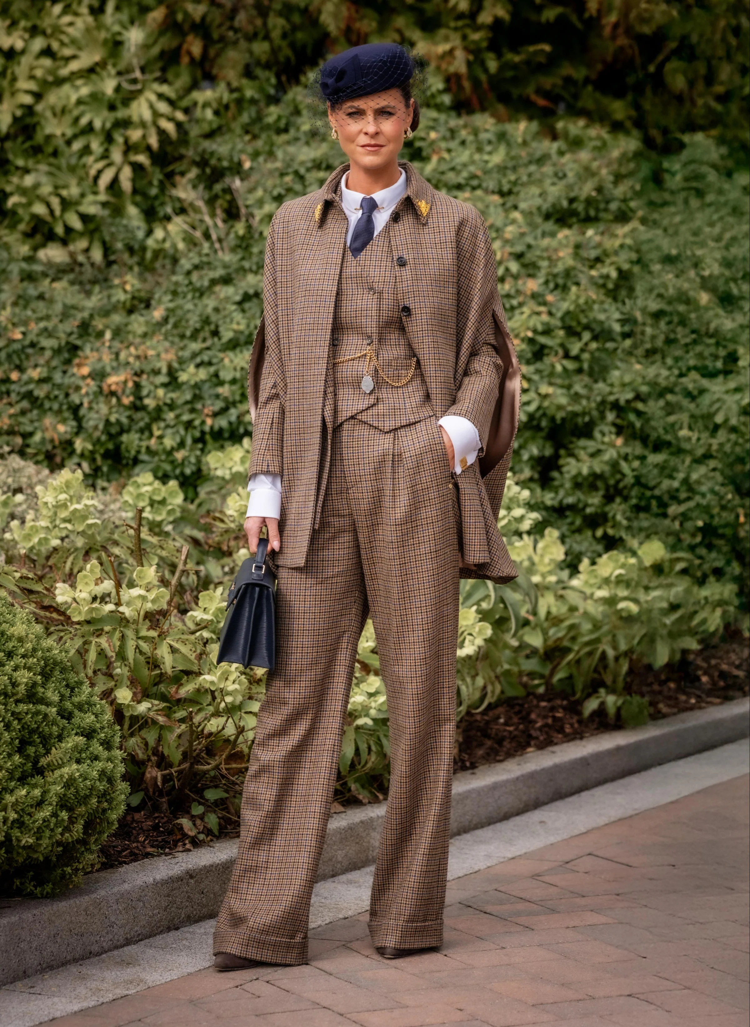 Knightsbridge Cape (Abbot Check Tweed) | Holland Cooper