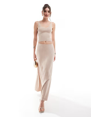 4th & Reckless rib knitted v neck top co-ord in camel | ASOS (Global)