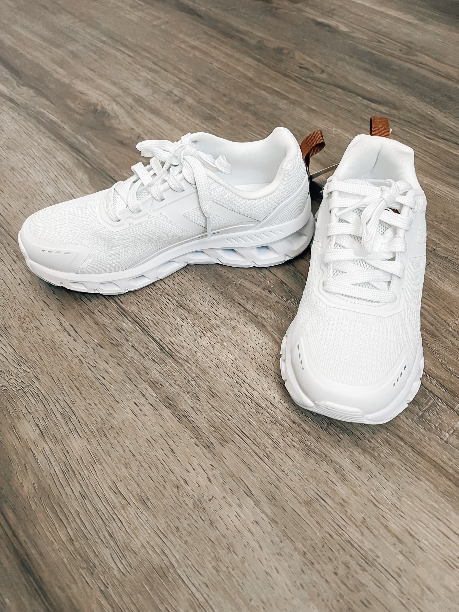 My new white sneakers that I LOVE from Walmart and they’re super affordable and under $25!!! 👏🏼

Walmart fashion, affordable, sneakers, spring shoes, spring outfit 

#LTKootd #LTKFindsUnder50 #LTKSeasonal