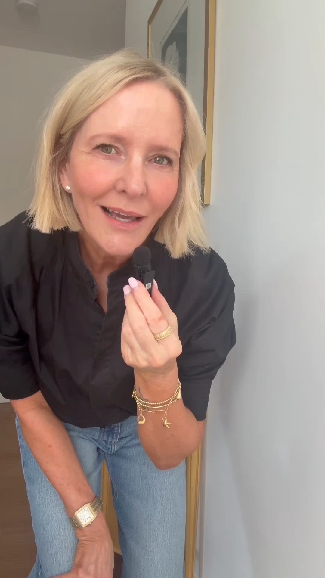 New jeans alert.
I know we’re all on the hunt for a great, comfortable pair this time of year — these tick all the boxes.
Soft denim, slight stretch, high rise, wide cropped leg (I’m 165cm) and they slot straight into an autumn wardrobe 🪄


#LTKaustralia #LTKstyletip #LTKover50style