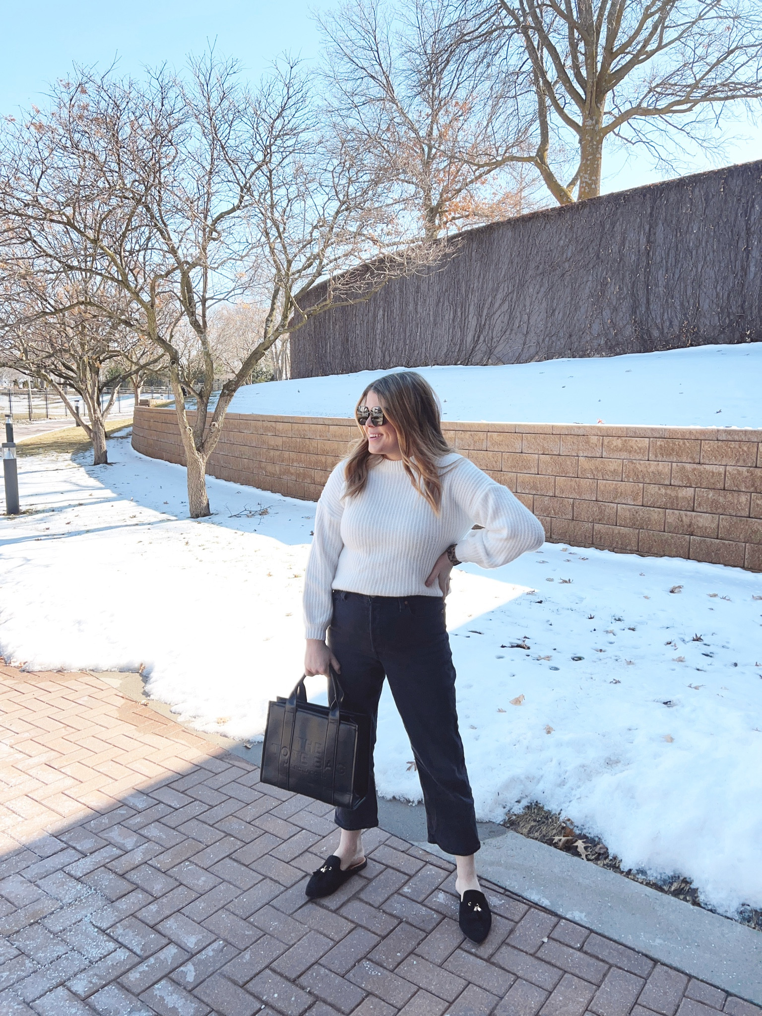 Casual day date outfit. Levi rib cage jeans size 31 typically a size 12. Amazon sweater size medium, sized down for a less oversized fit.
black amazon mules

#LTKcurves #LTKunder50 #LTKFind