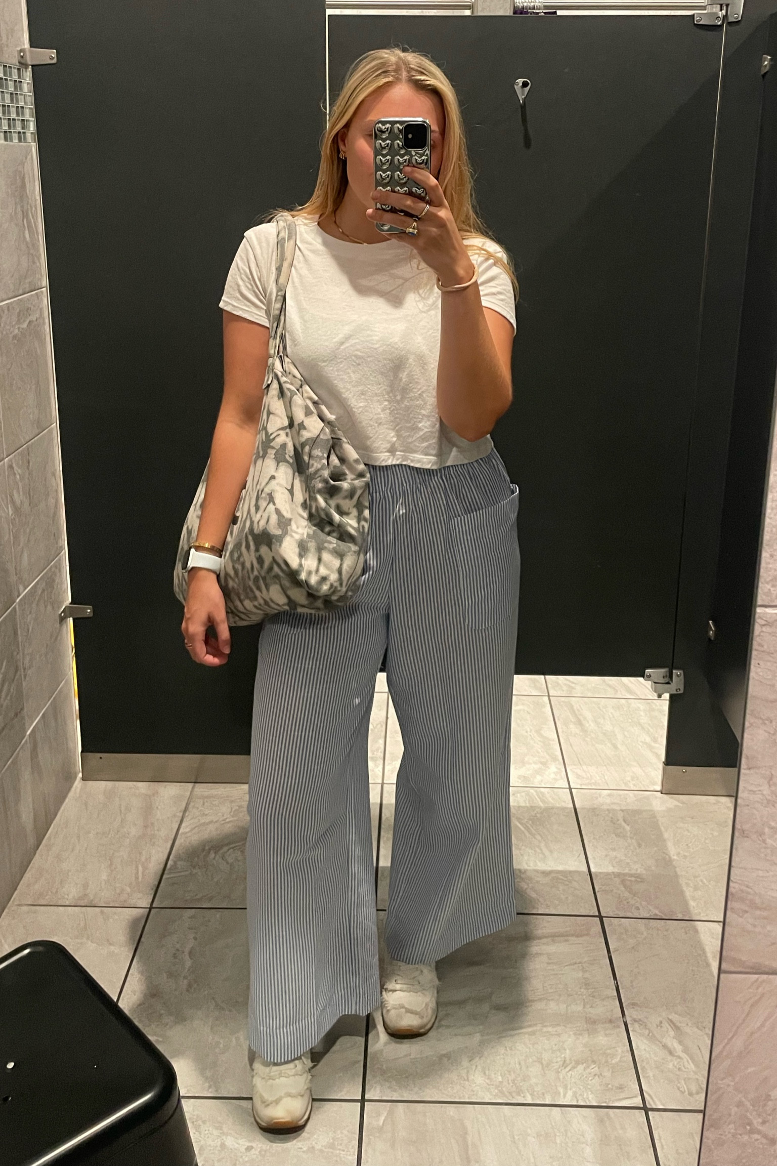 Library fit 

#LTKfindsunder100 #LTKActive #LTKSeasonal