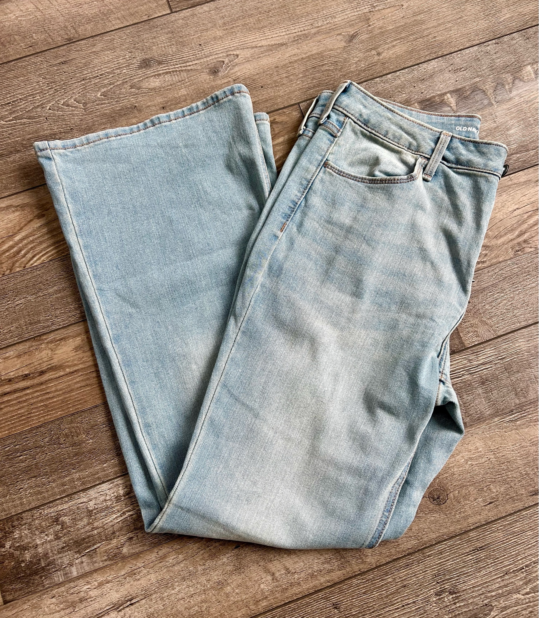 Favorite new denim alert!! I just bought two pair of these high rise flare jeans…perfect amount of stretch, super soft and just the right length! Everything is 50% off today online…grab a pair for under $18!!

#LTKOver40 #LTKMidsize