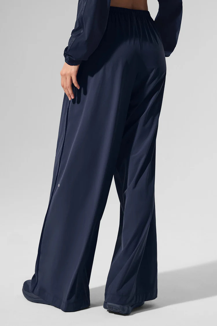 Breezy Wide Leg Pant | Alo Yoga (US)
