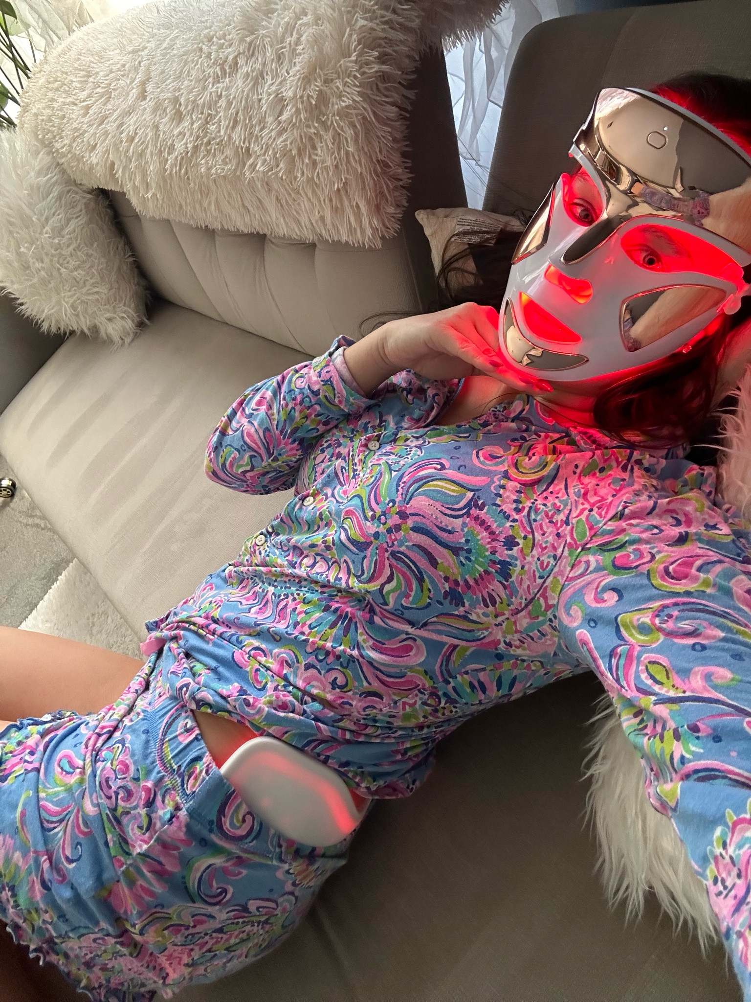 Red light every morning for the anti-aging and pain relief therapy ❤️

#LTKbeauty