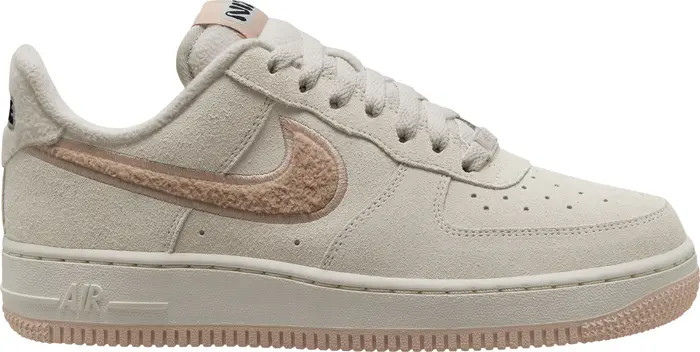 Nike Air Force 1 07 SE Sneaker | Nordstrom | Nordstrom