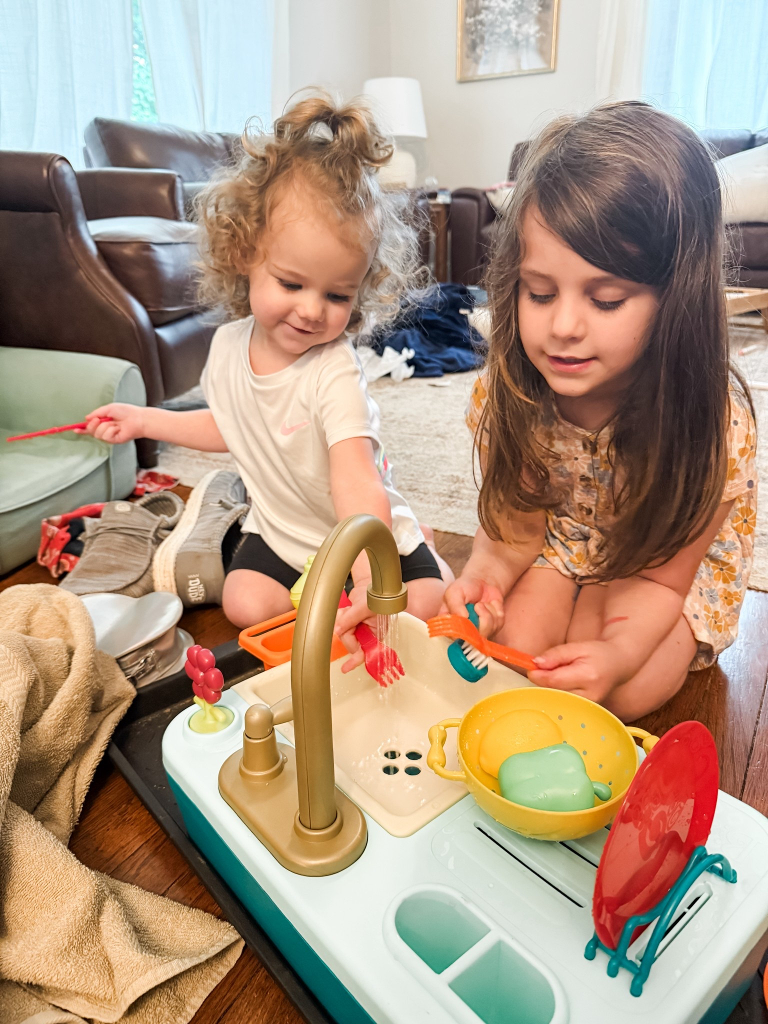 if you are like me and have a toddler in your life that you are trying to impress- highly recommend this play sink from Target! Perfect summer toy and could easily take with you to the pool! 

#LTKKids #LTKBaby #LTKFamily