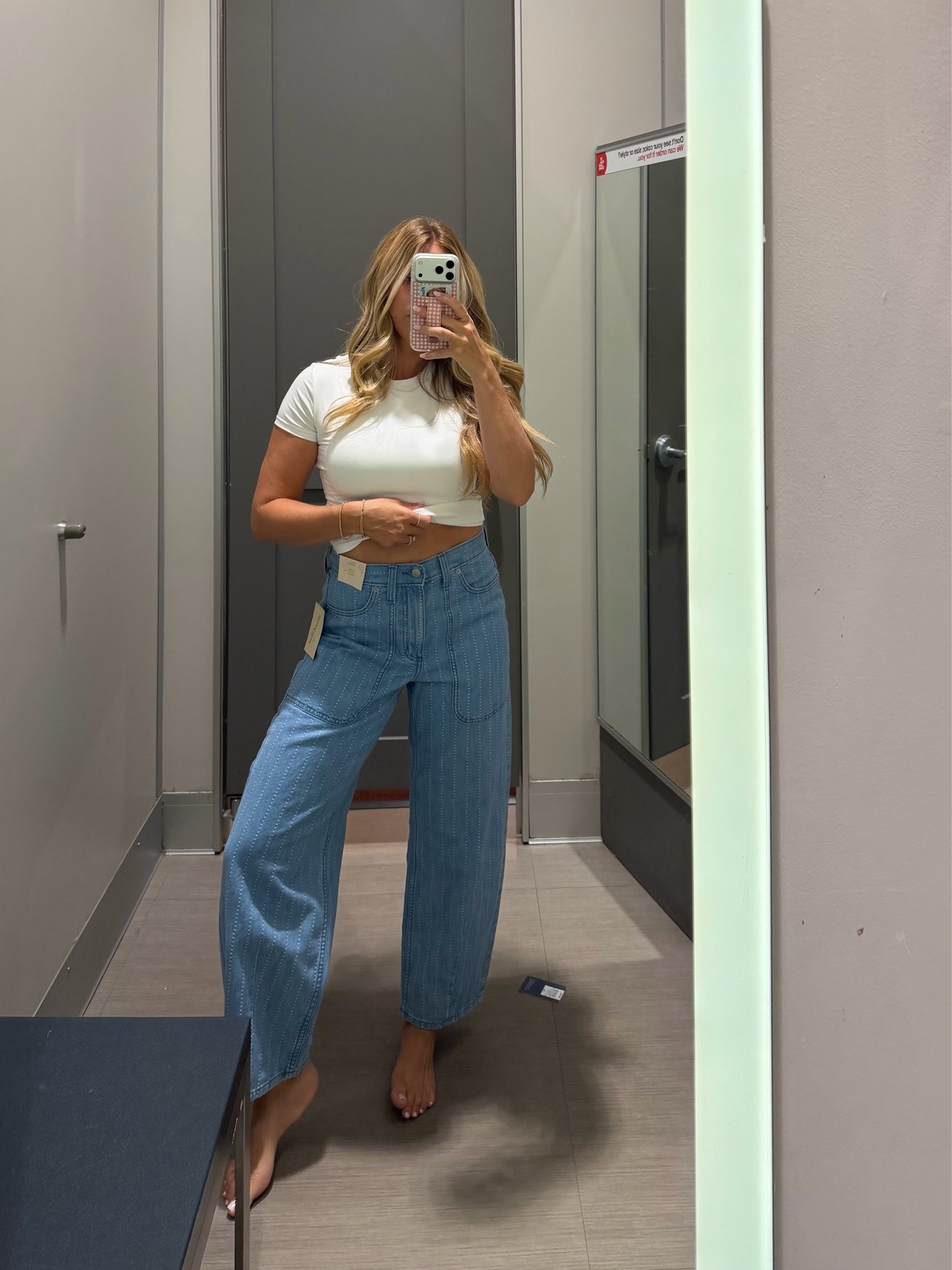 Best barrel jeans!! Size down!