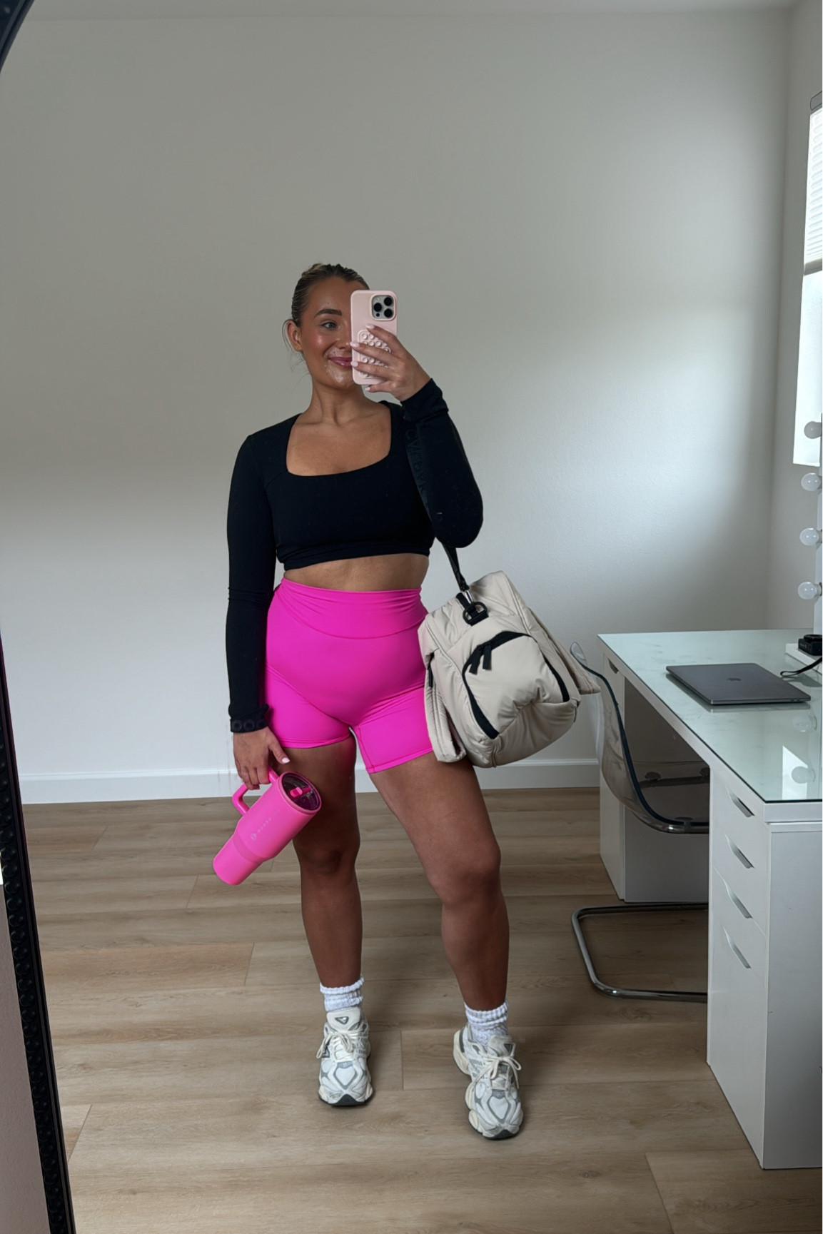 gym fit of the day!!
size large in top and bottom!! 
code AMY saves ya 10% off @ buffbunny collection !!🩷🛒

#LTKFitness #LTKMidsize #LTKActive