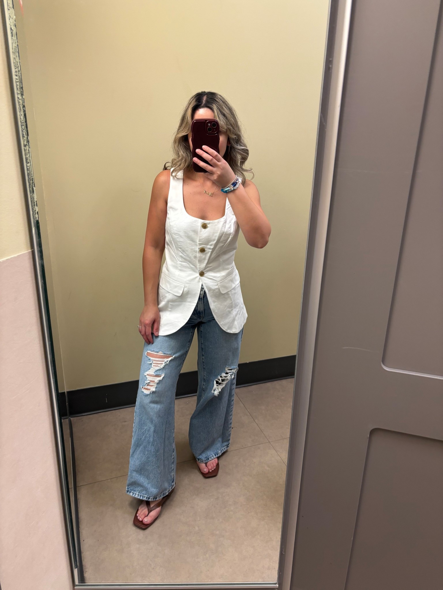 XS TOP & 25 JEANS

#targetstyle #targetfinds #targetlevis #targetcircle #circleweek #targettryon #momstyle #summeroutfits #vesttop #rippedjeans #levis #tryonhaul #weekendstyle #affordablestyle 

#LTKSaleAlert #LTKFindsUnder100 #LTKStyleTip