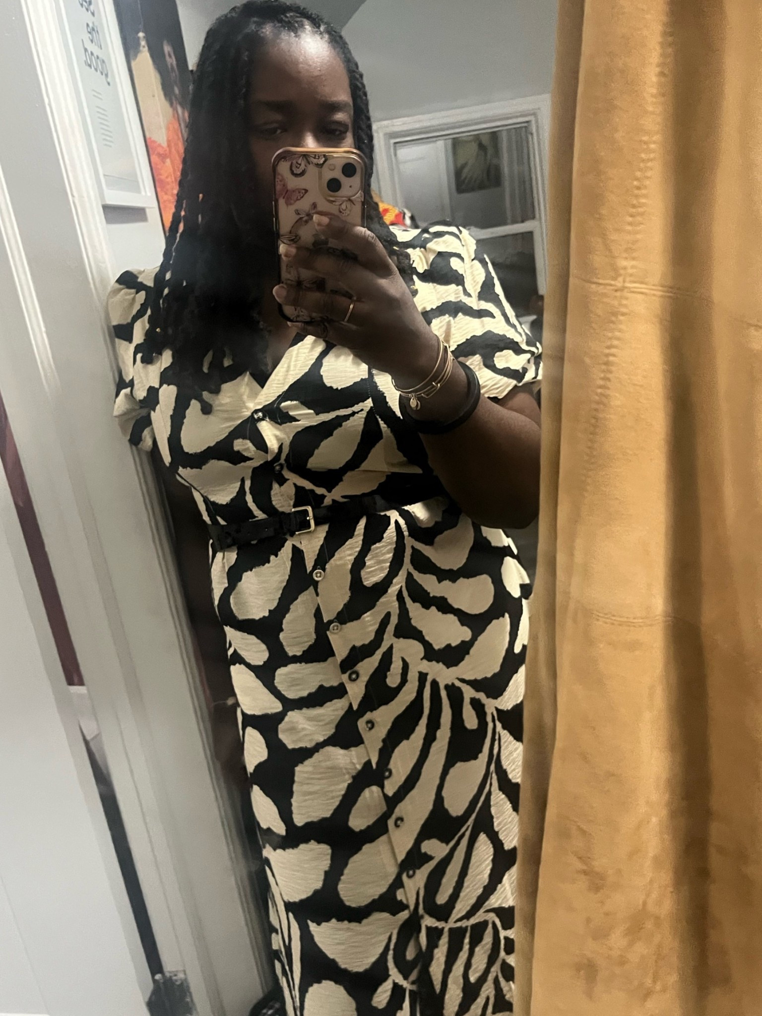 One of my favorite outfits this week. Tis the season for linen. 

#shopdeescloset #shopaholicscloset

Work outfits

#LTKootd #LTKWorkwear