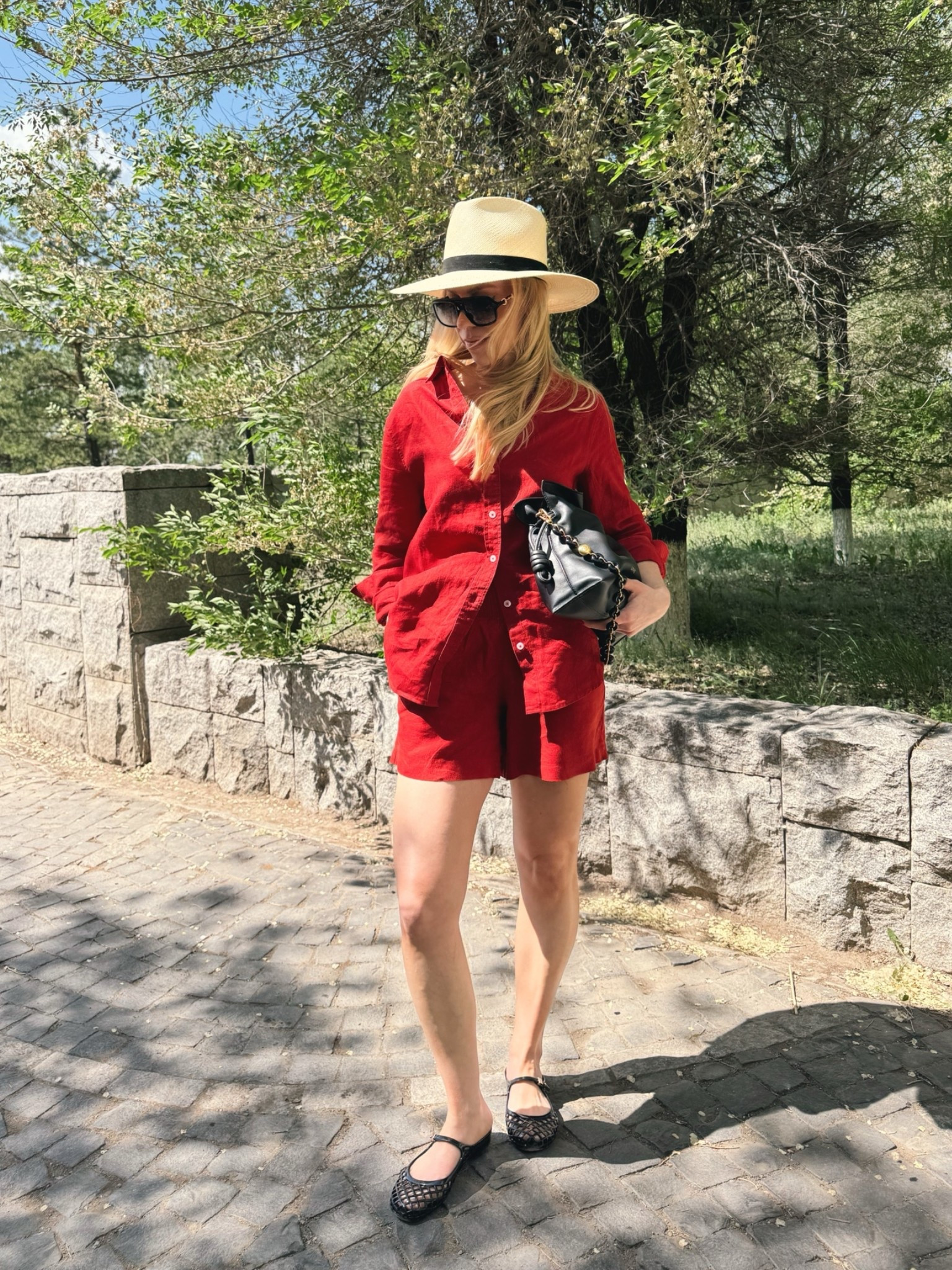 Linen set from @Quince under $75!

Summer vacation outfit, beach vacation, linen set, matching set, jelly shoes

#LTKTravel #LTKSeasonal #LTKOver40
