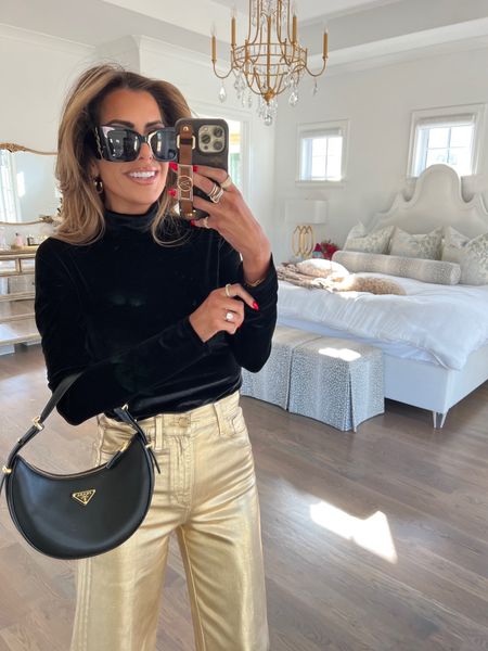 Wearing a small in top and size 25 in pants! 

Holiday outfit, holiday pants, gold pants, velvet top, Christmas outfit, holiday style, Prada bag, black sunglasses, Tom ford, black heels, Emily Ann Gemma 

@saks #saks #sakspartner 