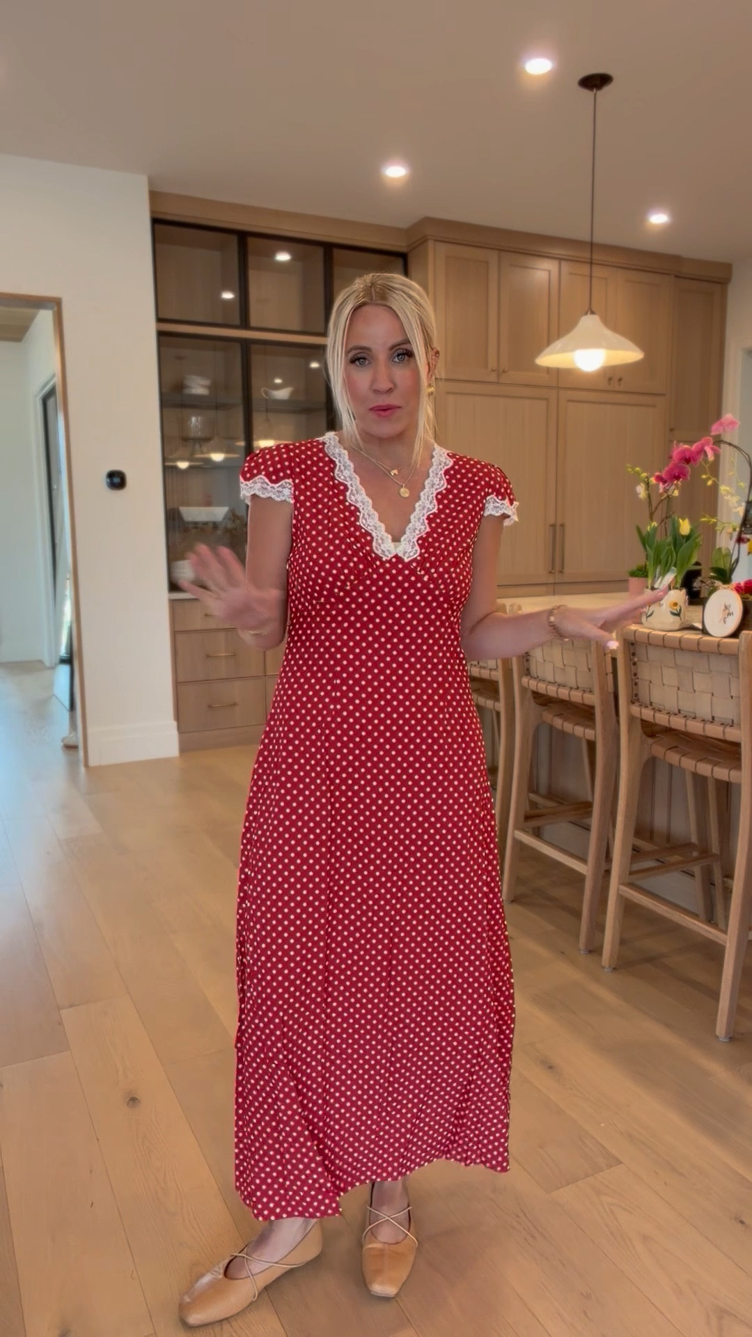 Give me all the polka dots! I’m happily surprised with this dress! Doesn’t go too low either! Size M

#LTKgrwm #LTKdayinmylife #LTKootd