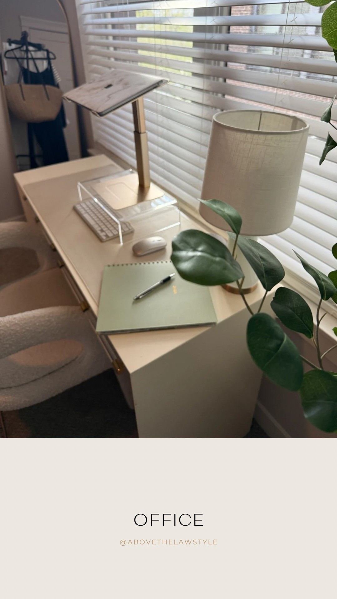 Apartment Office Decor 

#LTKHome #LTKStyleTip #LTKFindsUnder50