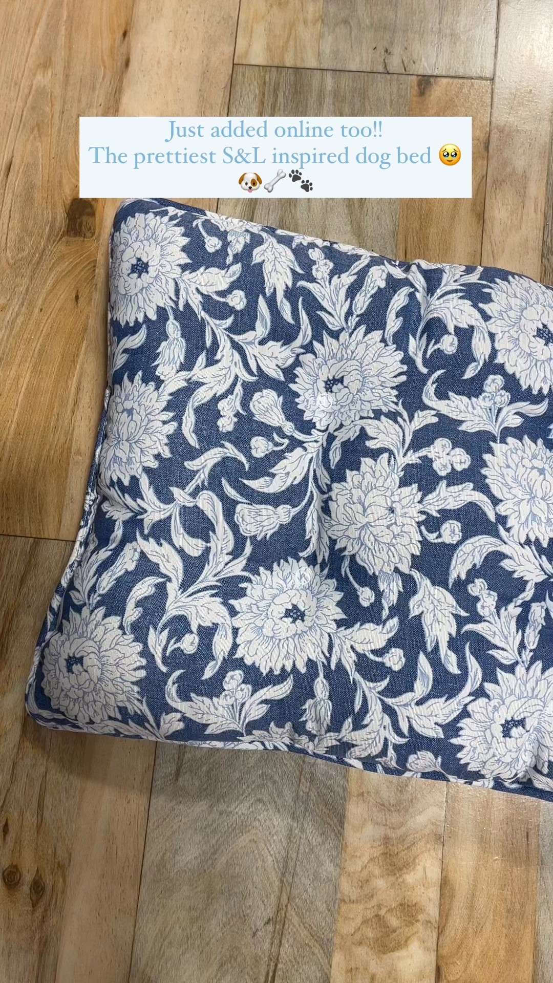 Prettiest Serena & Lily inspired blue and white floral dog bed!! Super cute for fellow small pup owners!! 🥹🐶🦴🐾

#LTKWatchNow #LTKPets #LTKFindsUnder50
