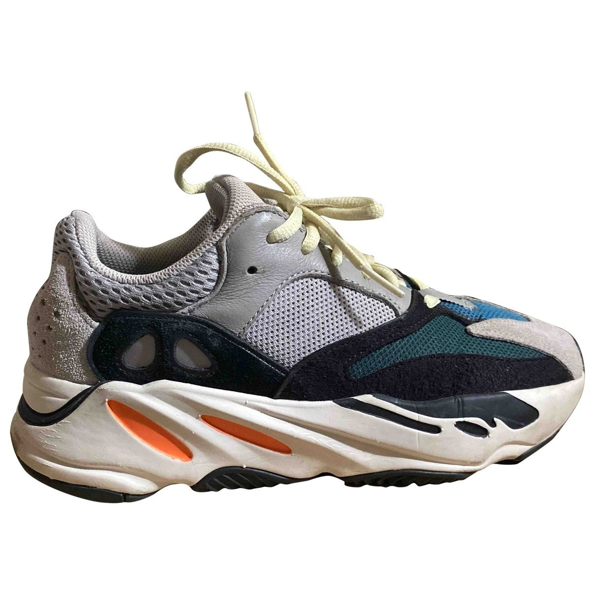 Yeezy X Adidas Boost 700 V1 Grey Cloth Trainers for Women 38.5 EU | Vestiaire Collective (Global)