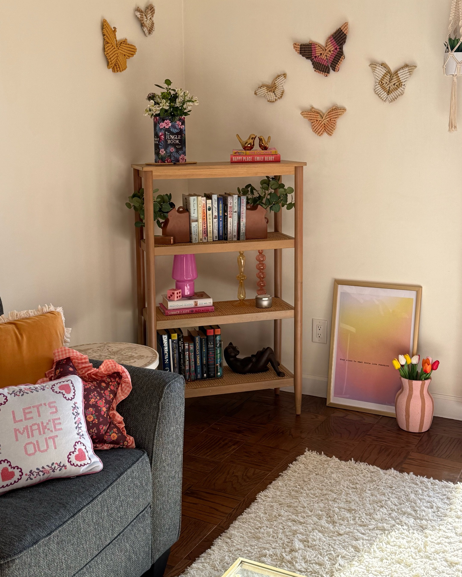 Love a whimsical cozy corner bookshelf moment ✨💋 📚

#LTKHome