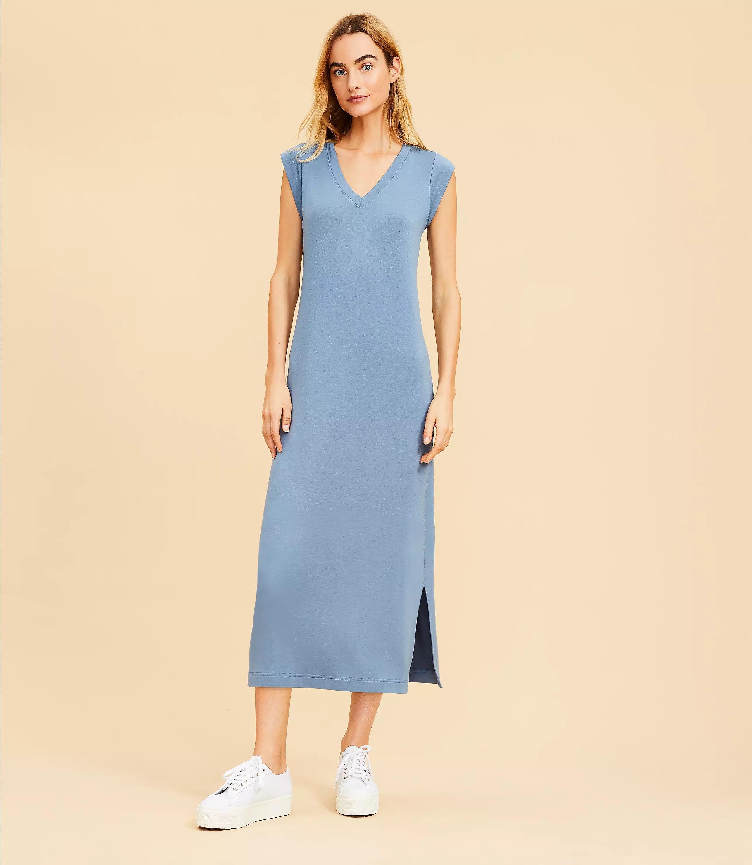 Lou & Grey Signaturesoft V-Neck Column Dress | LOFT