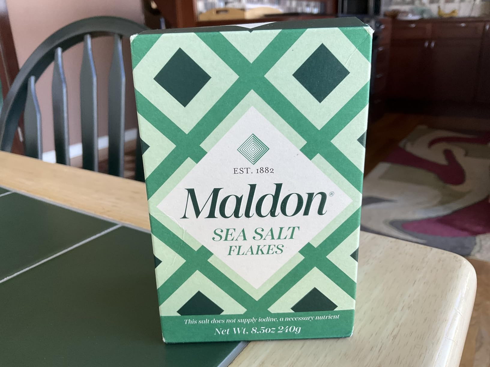 Maldon Salt, Sea Salt Flakes, 8.5 oz (240 g), Kosher, Natural, Handcrafted, Gourmet, Pyramid Crys... | Amazon (US)