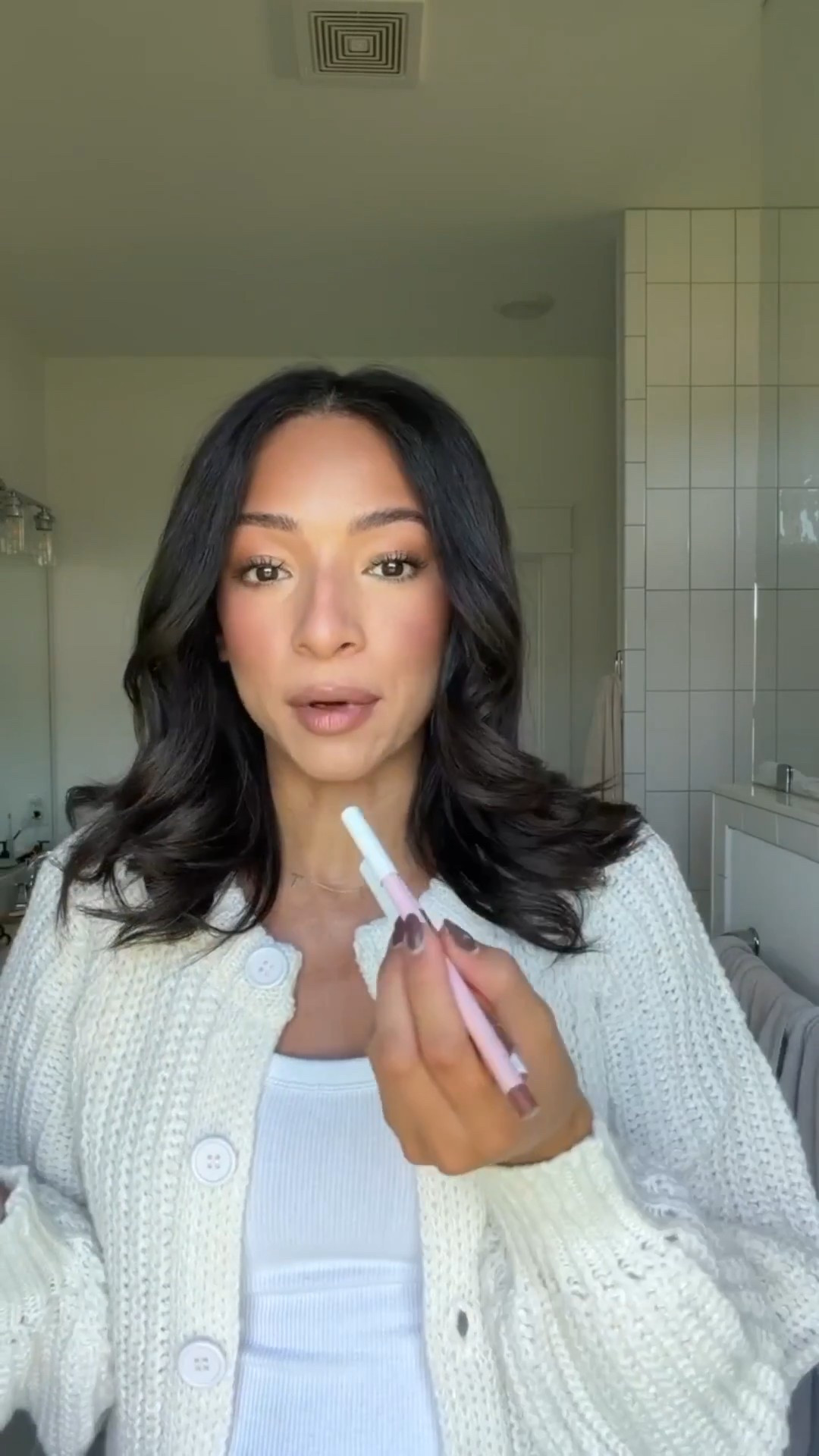 One of my favorite lip combos of all time!! These two together look like your lips, but better. I wear shade “Nude” in the lip liner and shade “Peachy Beige” in the gloss


Beauty faves 
2025 faves 
Lip combo
Tarte 

#LTKBeauty #LTKFindsUnder50