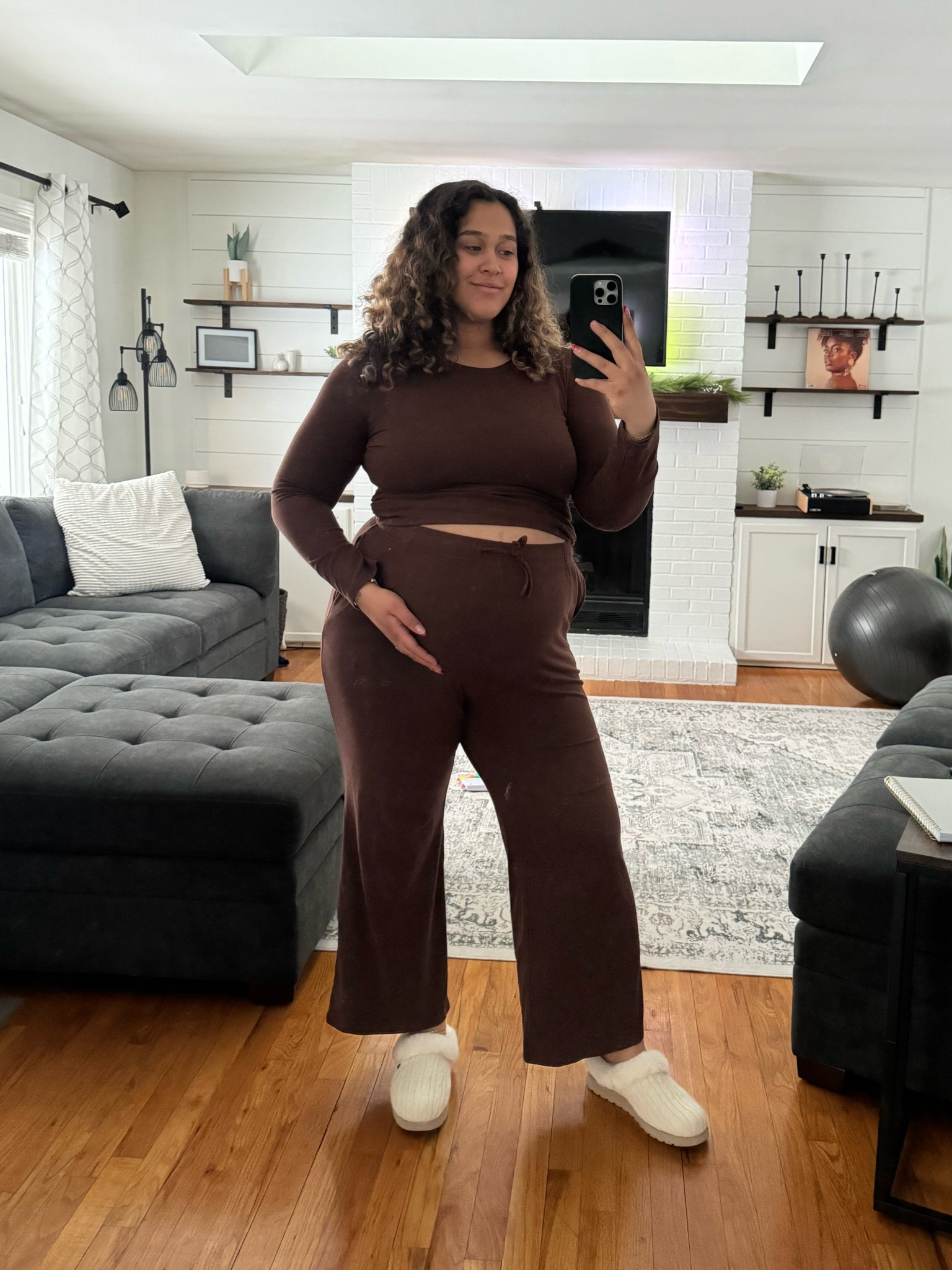 This long sleeve lounge set is so comfy and perfect for yoga, pilates, and just chilling at home!
I’m wearing a size XL and it’s still stretchy for my bump❤️

#LTKPlusSize #LTKStyleTip #LTKBump