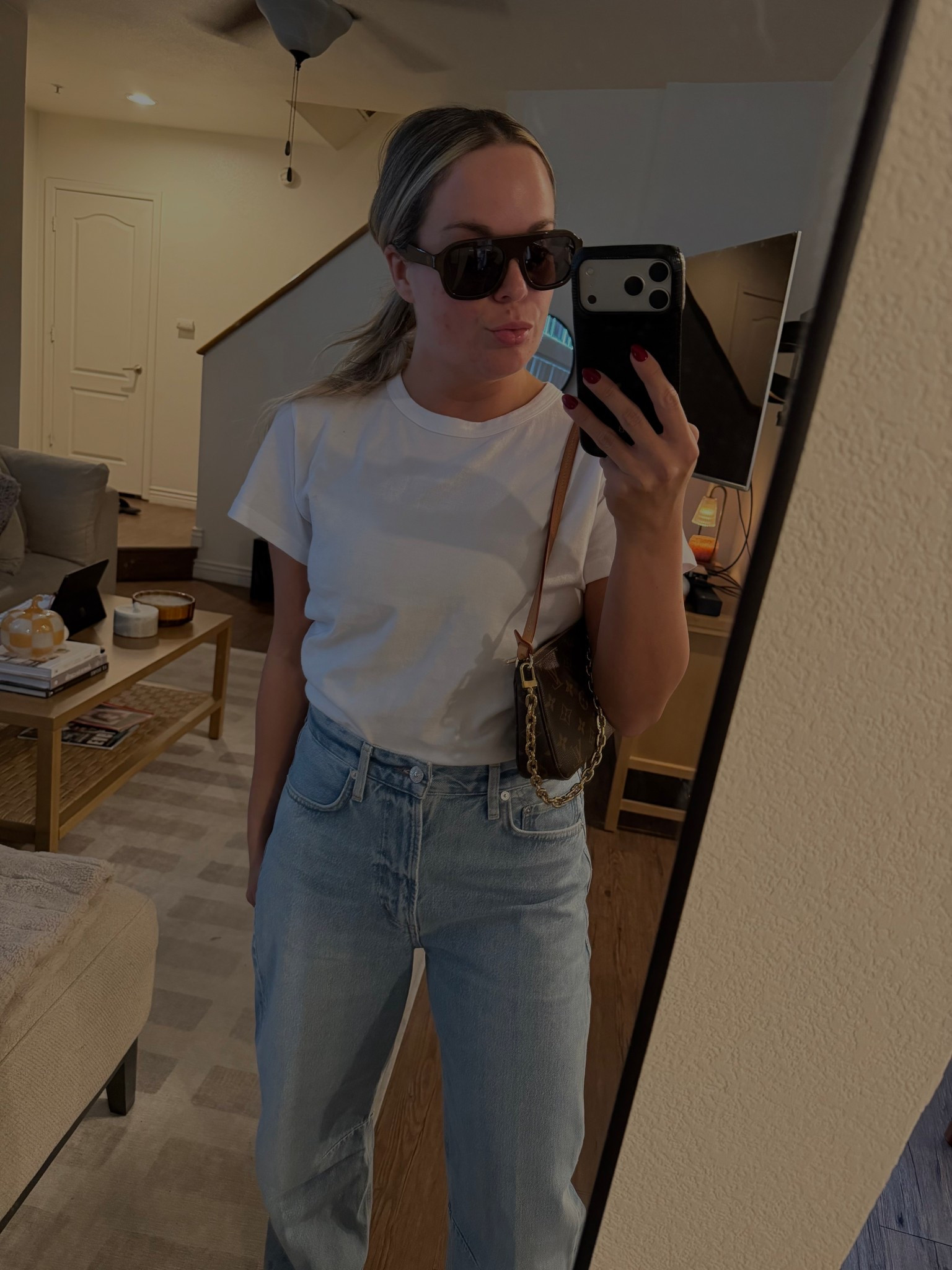 Leset Margo shirt
White t shirt
Citizens of humanity jeans
Brown sunglasses
Oversized sunglasses
Heaven mayhem 
Jeans
Casual outfits
Revolve outfits


#LTKStyleTip #LTKGiftGuide #LTKPetite