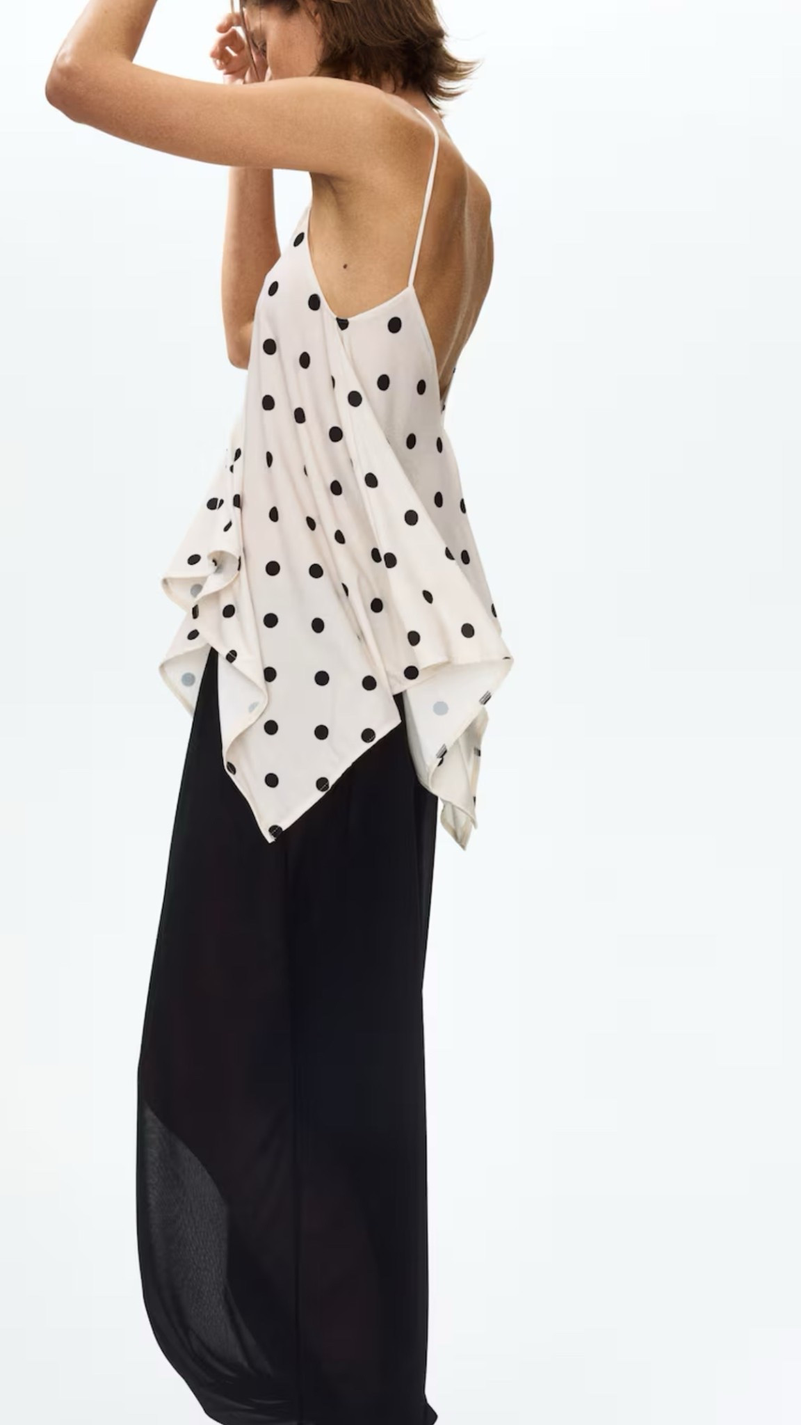 This top!! 🖤🤍flowy and perfect for spring 

#LTKOver40 #LTKootd #LTKSeasonal